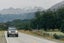 toyota en las montañas