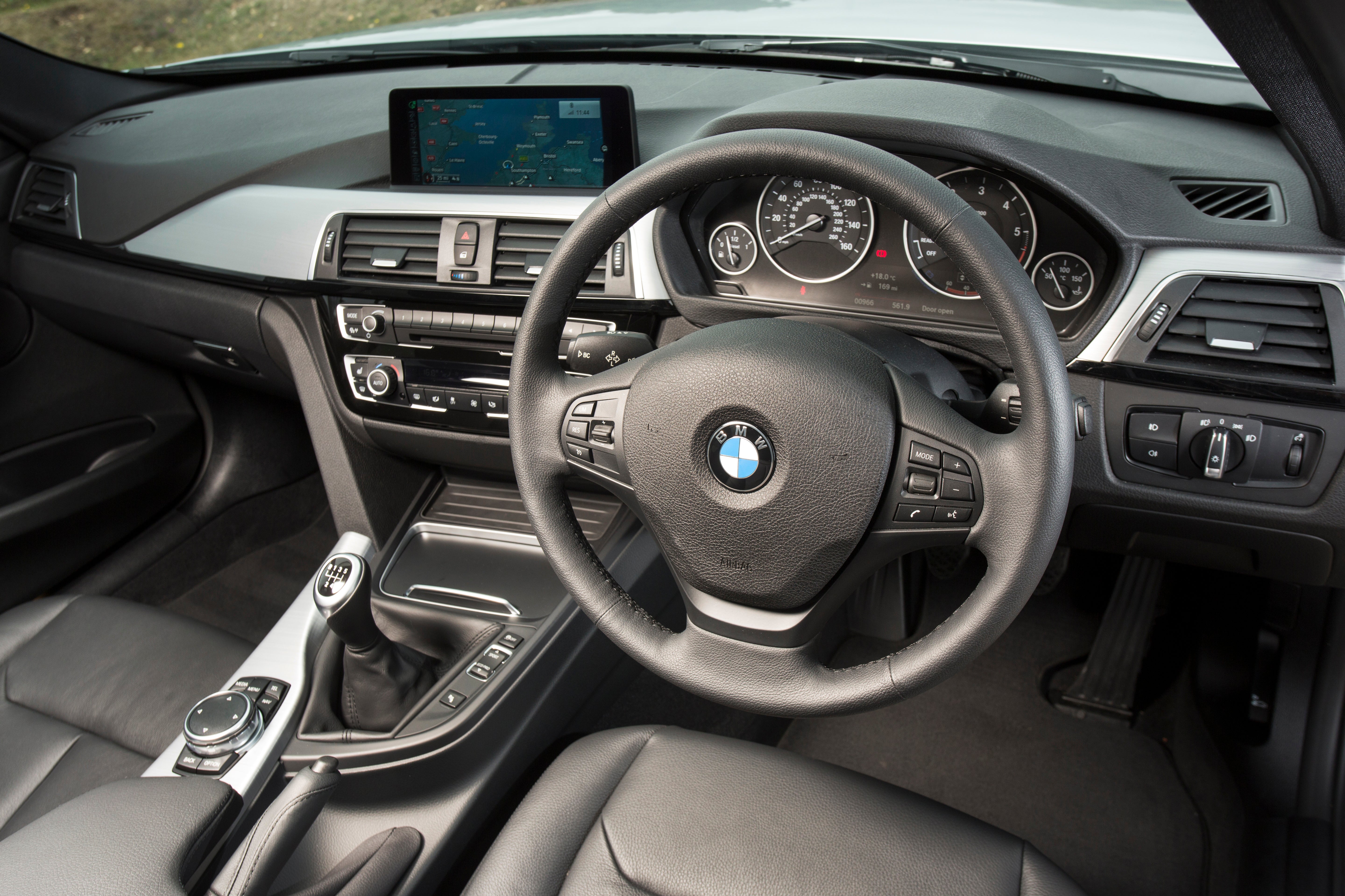 BMW 3 Series (2012-2018) Review: Interior close up photo of the BMW 3 Series dashboard