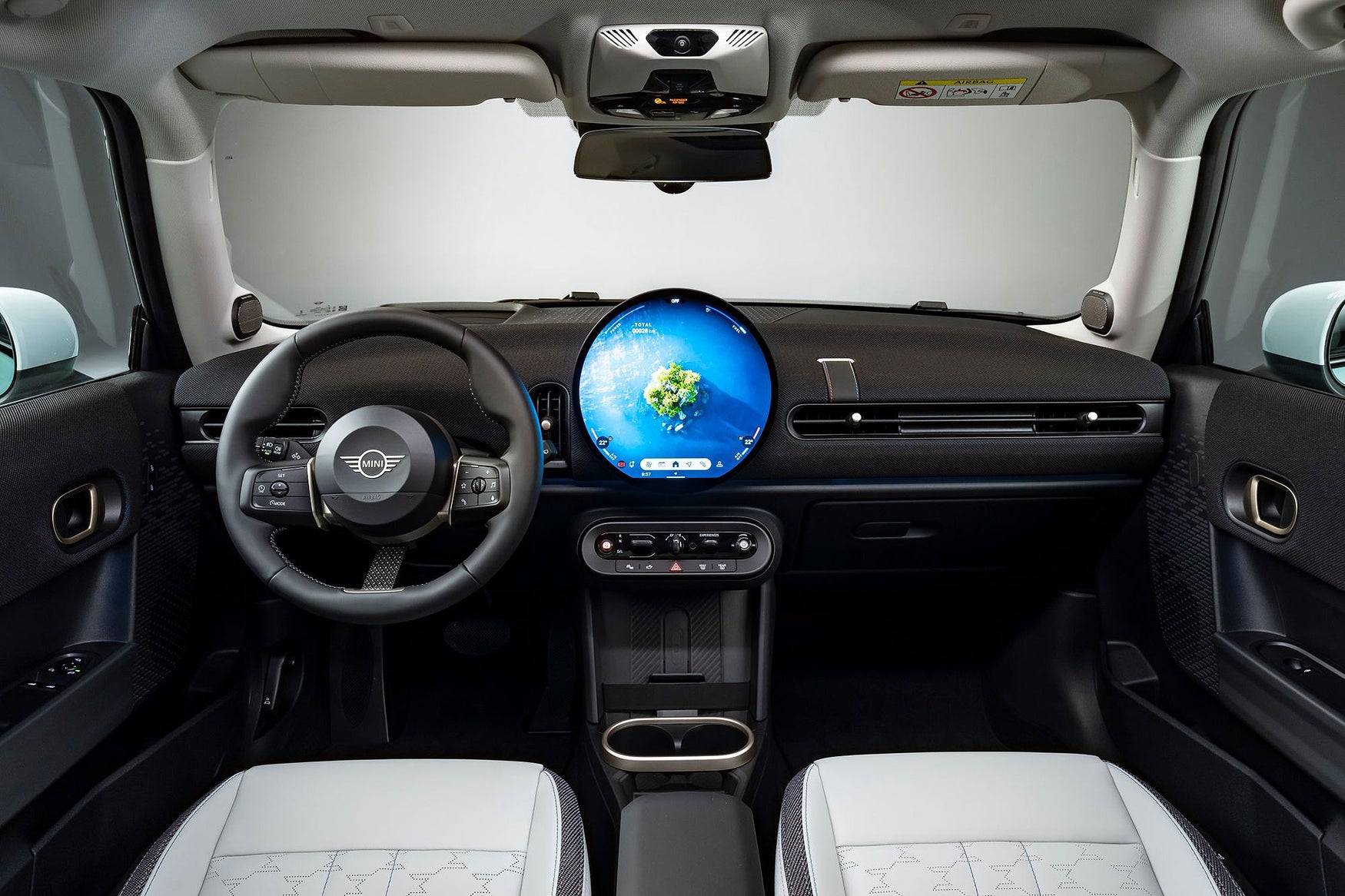 New 2024 MINI Cooper: interior