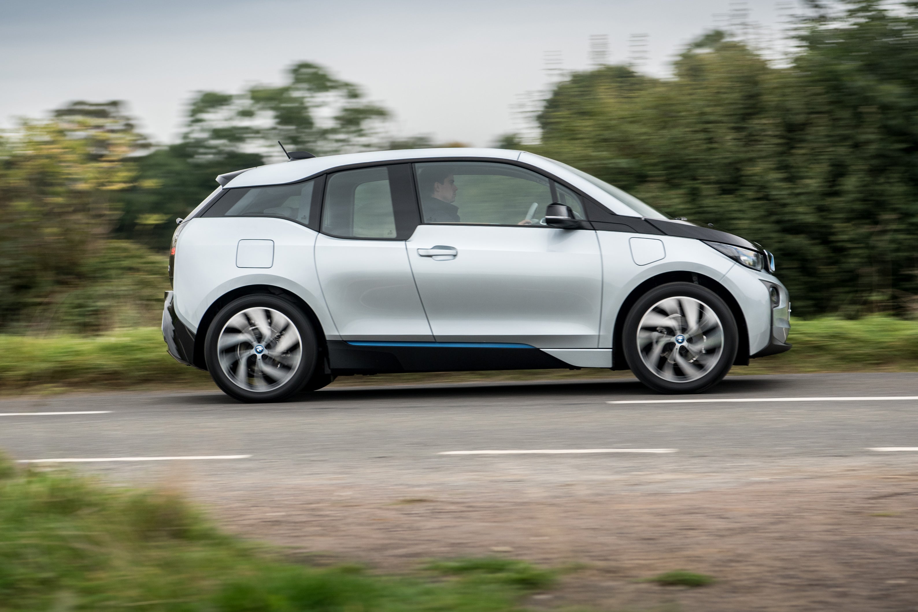 Main listing image - BMW i3 (2013-2022) Review