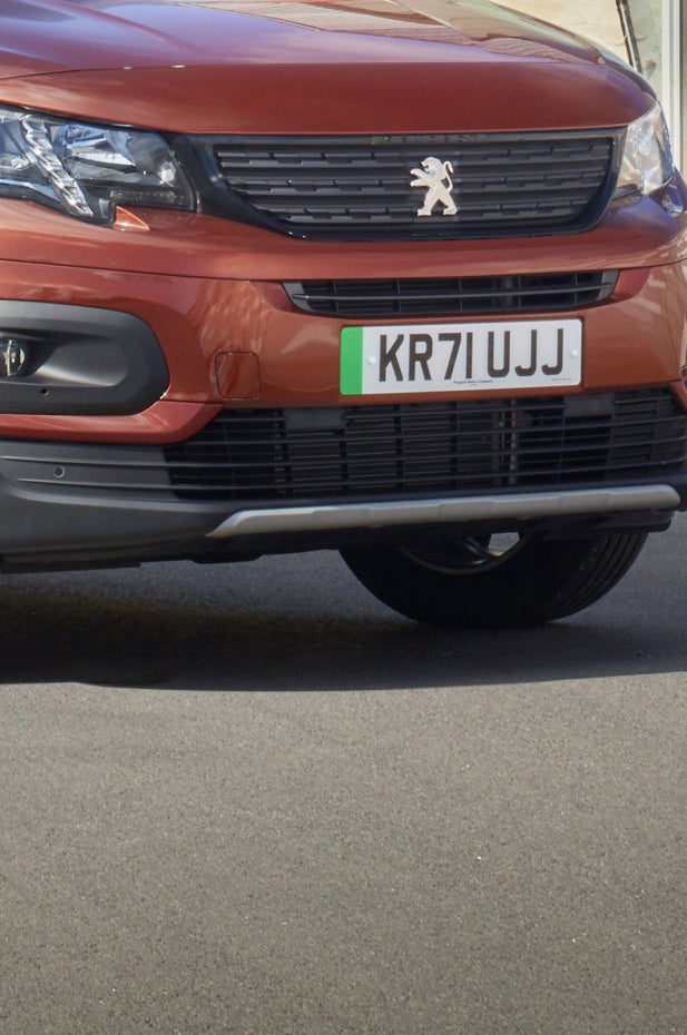 Peugeot Rifter front grille