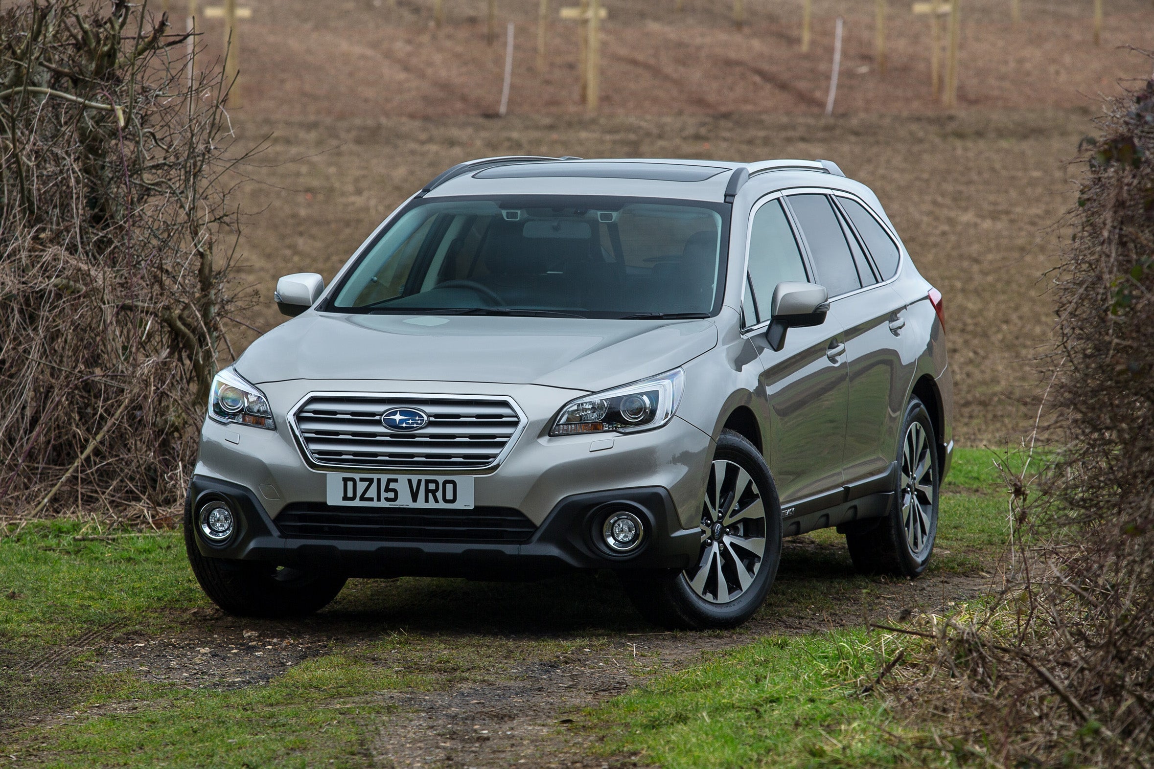 Subaru Outback Review 2023: Front View