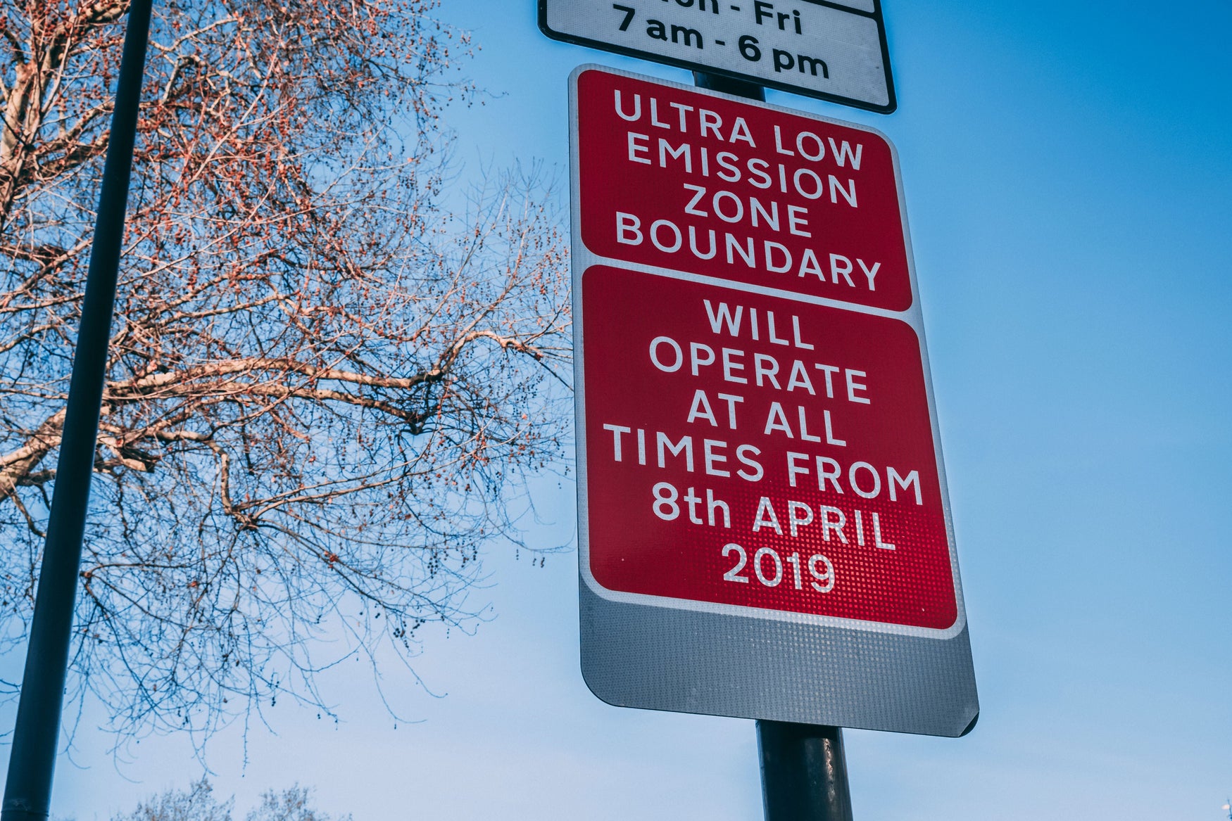 ULEZ emissions boundary sign