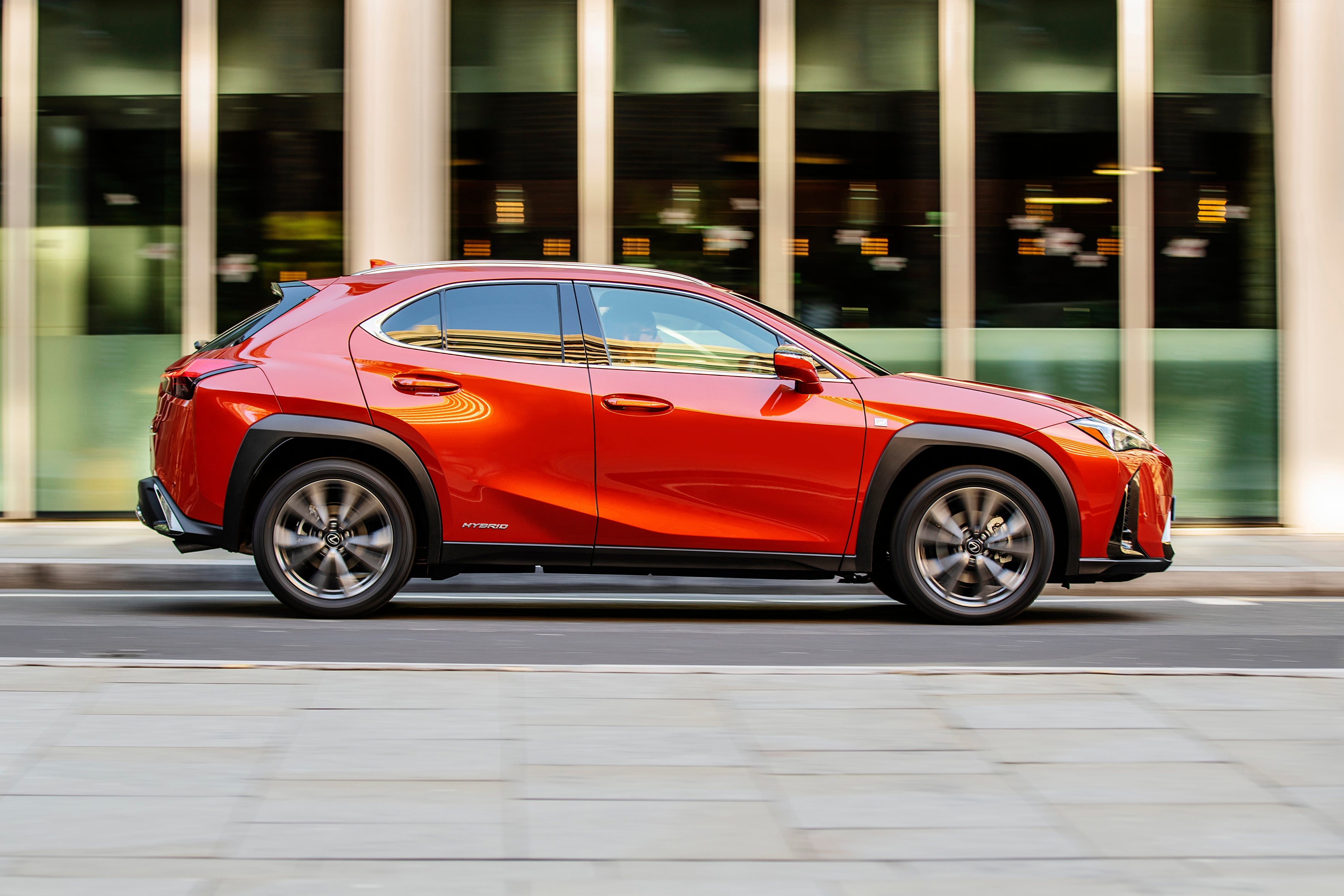 Lexus UX Review 2023: side profile