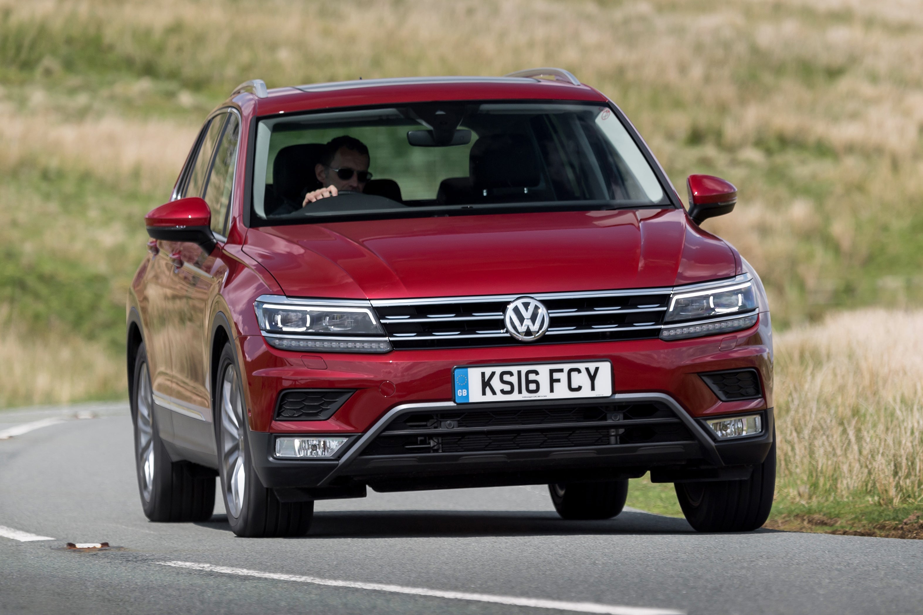 Volkswagen Tiguan Review 2023: front dynamic serious cornering