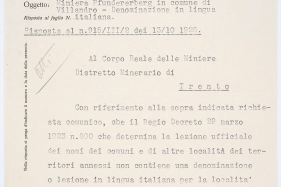 4) Il nome Pfundererberg non fu inserito nel decreto fascista del 1923, che stabilì la nuova nomenclatura ufficiale dei luoghi e dei nomi geografici in lingua italiana. (Ufficio innovazione industriale, n. 94)