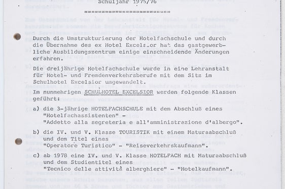 Aus dem Jahresbericht zum Schuljahr 1975/76 der Lehranstalt für Hotel- und Fremdenverkehrsberufe (Präsidium neu 7682)