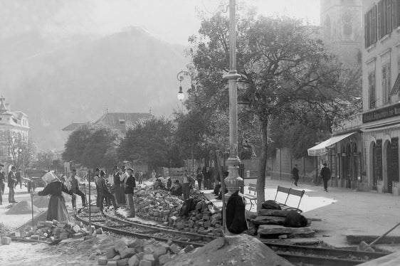 Geleiseverlegung am Waltherplatz, Ecke Mustergasse ehemals Erzherzog-Heinrich-Straße, Südtiroler Landesarchiv, Archiv der Etschwerke, Nr. 350