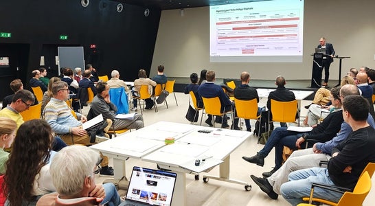 Die Cybersicherheit und die Kommunikation im Fall eines relevanten Cyberangriffs waren kürzlich Themen bei einem Workshop der Landesabteilung Informatik im NOI Techpark in Bozen-Süd. (Foto: LPA/Ursula Pirchstaller) Die Cybersicherheit und die Kommunikation im Fall eines relevanten Cyberangriffs waren kürzlich Themen bei einem Workshop der Landesabteilung Informatik im NOI Techpark in Bozen-Süd. (Foto: LPA/Ursula Pirchstaller)