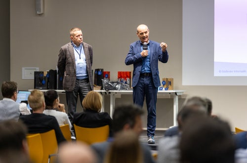 Martin Steinmann (Direttore dell'Organismo Pagatore) e Martin Pazeller (Direttore della Ripartizion Agricoltura) Martin Steinmann (Direttore dell'Organismo Pagatore) e Martin Pazeller (Direttore della Ripartizion Agricoltura)