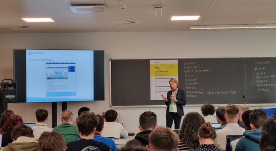 Präsentation der SIAG vor den Studierenden der Universität Trient im Laufe des "Pitch aziendale". Präsentation der SIAG vor den Studierenden der Universität Trient im Laufe des "Pitch aziendale".