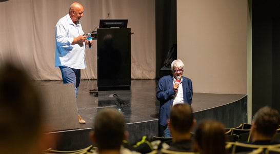 SIAG-Generaldirektor Stefan Gasslitter mit dem Keynote-Speaker Manfred Schweigkofler SIAG-Generaldirektor Stefan Gasslitter mit dem Keynote-Speaker Manfred Schweigkofler