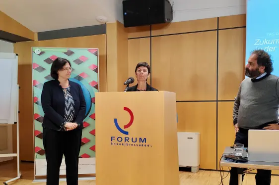 Eröffnung Anika Michelon Donatella Richetto e Luca Bizzarri (Foto: LPA/Amt für Weiterbildung und Sprachen)