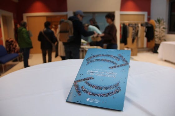 In Brixen fand am 3. Oktober der Tag der Weiterbildung 2025 statt, an dem rund 100 Interessierte teilgenommen haben. (Foto: LPA/Amt für Weiterbildung und Sprachen)