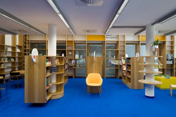Öffentliche Bibliothek Völs – Foto: © Ludwig Thalheimer