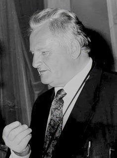 Auf dem Foto zu sehen: Porträt von Afred Gruber im Gespräch. Foto: Museumsverein Aldein e.O.