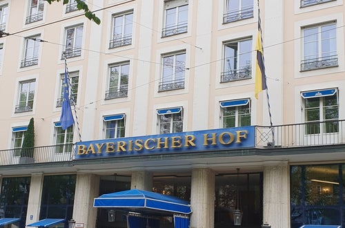 Auslands Praktikum München S. J. 23-24 Auslands Praktikum München S. J. 23-24