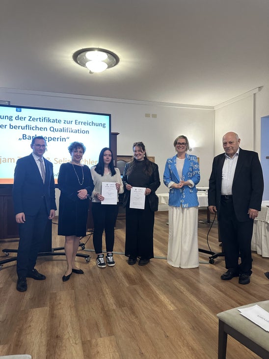 Diplomverleihung 2025 an der LBS Savoy Diplomverleihung 2025 an der LBS Savoy