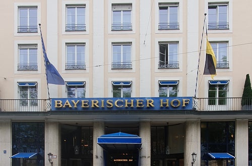 Auslands Praktikum München S. J. 23-24 Auslands Praktikum München S. J. 23-24