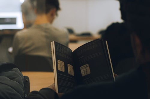 Bewusstseinsbildung zum Internationalen Gedenktag zur Befreiung der Konzentrationslager Bewusstseinsbildung zum Internationalen Gedenktag zur Befreiung der Konzentrationslager