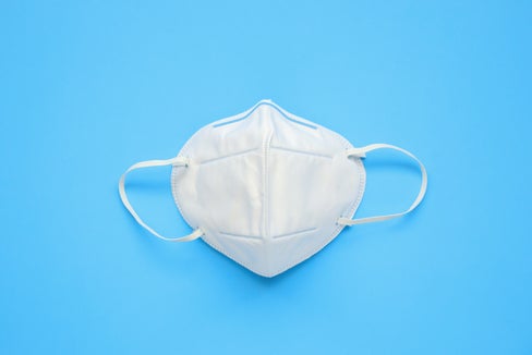 Mund-Nasen-Schutz – Symbol für den Kampf gegen Corona