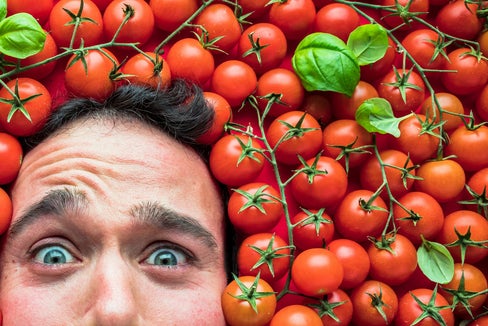 Alimenti ricchi di acqua come pomodori sono particolarmente indicati per le giornate calde (foto: 123rf; può essere usata solo insieme al presente comunicato)