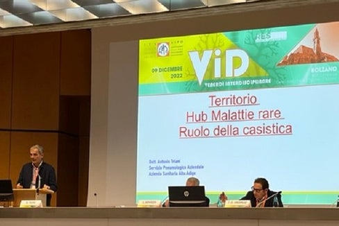 Primar Antonio Triani (am Rednerpult)