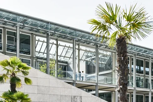 Lehrsitz des sechsjährigen Studiengangs in Medicine and Surgery ist die Claudiana, Praktika in Deutsch und Italienisch erfolgen in den Einrichtungen des Südtiroler Sanitätsbetriebs und des landesweiten Krankenhausnetzwerks. (Foto: Claudiana)