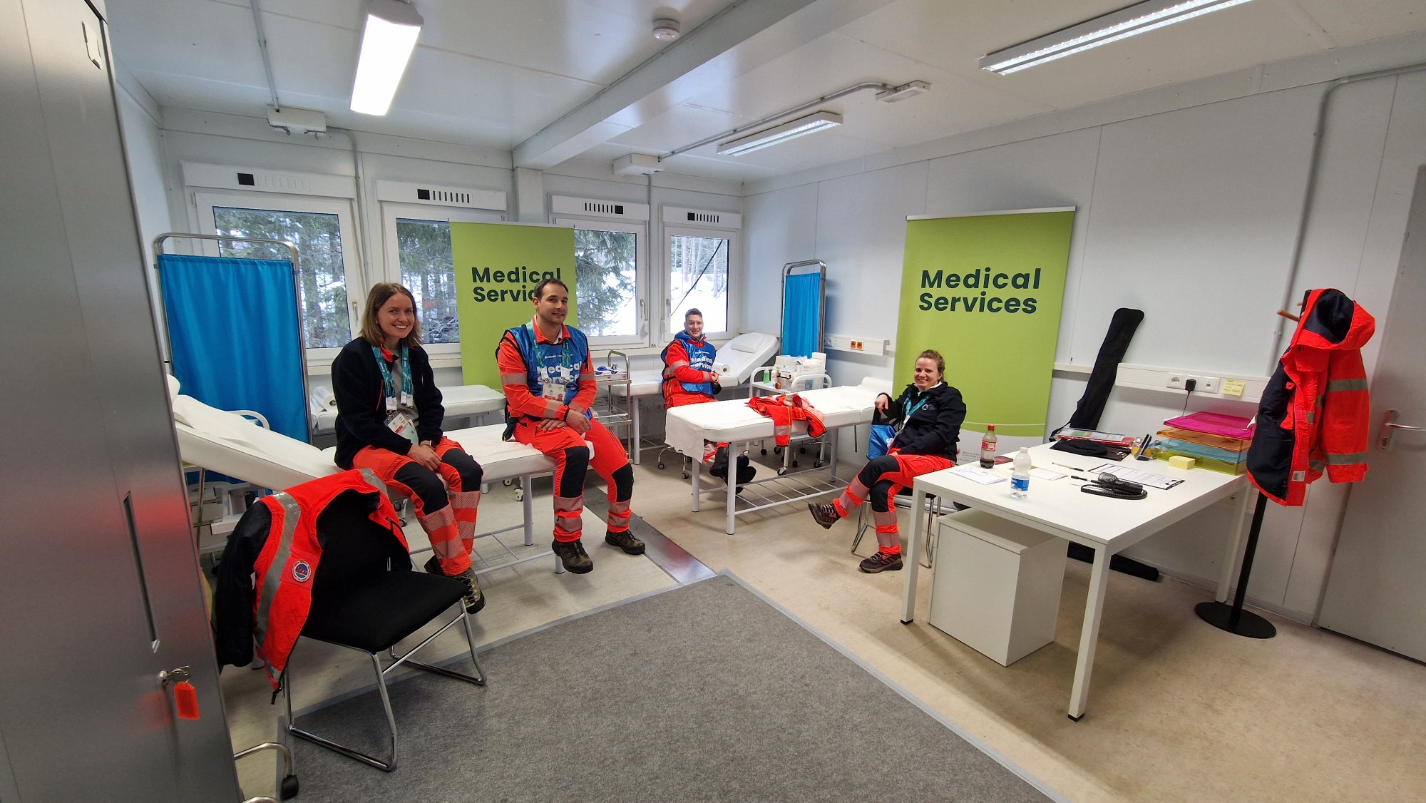 v.l.n.r.: Andrea Rederlechner (Ärztin KH Brixen), Roberto Filippi (Krankenpfleger Notaufnahme KH Meran), Maximilian Scheer (Arzt Nai), Kathrin Rogen (Krankenpflegerin Notaufnahme KH Sterzing)