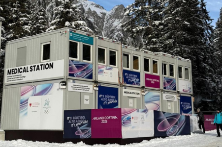 Die „Medical Station - Spectators im Eingangsbereich zur Arena (Foto: Sabes)