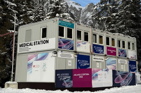 Die „Medical Station - Spectators im Eingangsbereich zur Arena (Foto: Sabes)