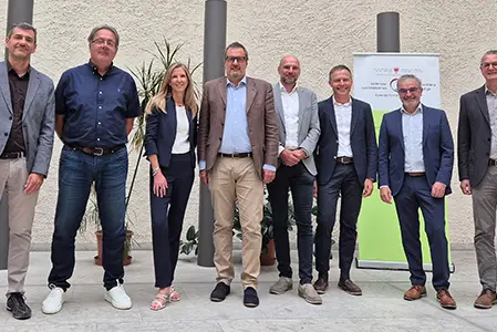 (v.l.n.r.) Paolo Filippi, Markus Thaler, Sabrina Balduzzi, Andrea Toniutti, Martin Matscher, Markus Marsoner, Lukas Raffl, Arnold Kaiser (Foto: Gaby Hell)