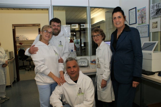 Von links: Wilma, Luca und Mauro Randi mit Cinzia Vecchiato und Irene Pechlaner