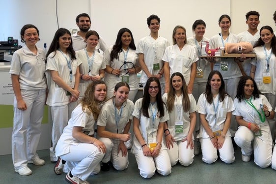 I ragazzi e le ragazze impegnati nel progetto all’Ospedale di Merano