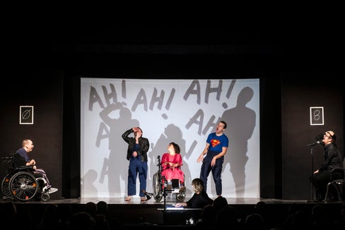 Die inklusive Theatergruppe La ribalta - Kunst der Vielfalt (Foto Ivo Corrà)