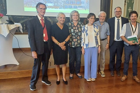 (v.l.) Edmund Senoner, Caroline Wanko, Bettina Meraner, Elisabeth Montel, Josef Klammer, Christian Kofler, Martin Fronthaler (Foto: Sabes/Lukas Raffl)