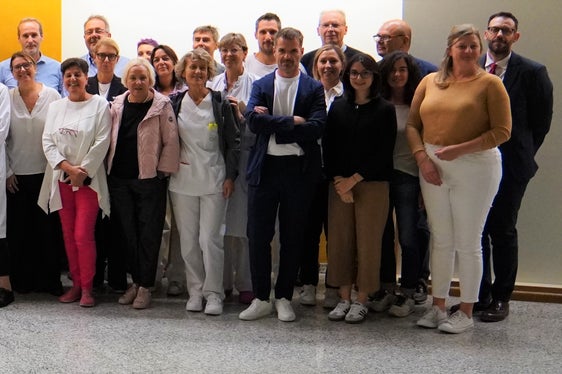 Gruppenfoto der Führungskräfte und Teamleader mit Landesrat und Direktionsmitgliedern