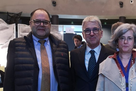 D.s.a.d.: Il Direttore generale Christian Kofler, il Primario Enrico Bertelli, la specialista Patrizia Spinelli e l'Assessore Hubert Messner