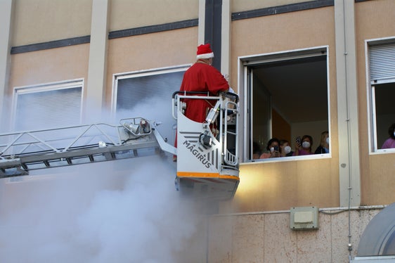 Babbo Natale alla finestra