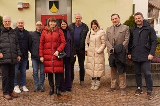 v.l.n.r.: Ernst Oberschartner, Alessandro Beccarello, Werner Dubis, Natalia Ivannikova, Irene Pechlaner, Gothard Gufler, Barbara Caggegi, Alessandro Peracchi und Robert Tschöll