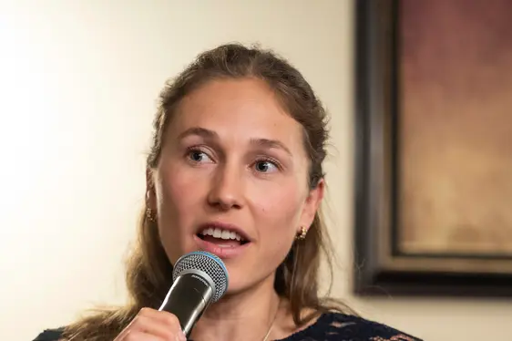 Dr.in Greta Haselrieder, derzeit in Facharztausbildung für Pädiatrie (Foto Ivo Corrà)