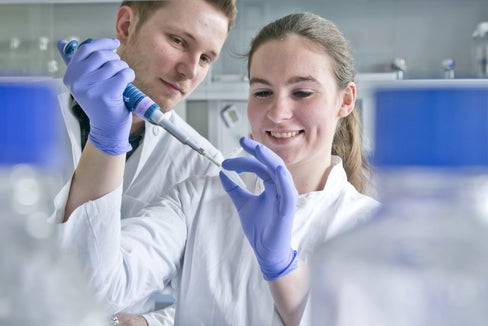 PMU Salzburg: Medizinstudium mit Landesförderung, Anmeldefrist läuft (Foto: PMU/Wildbild)