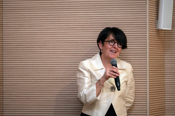 Dr.in Grazia Molinaro, verantwortliche Ärztin für Kinderpalliativbetreuung im Südtiroler Sanitätsbetrieb (Foto Ivo Corrà)