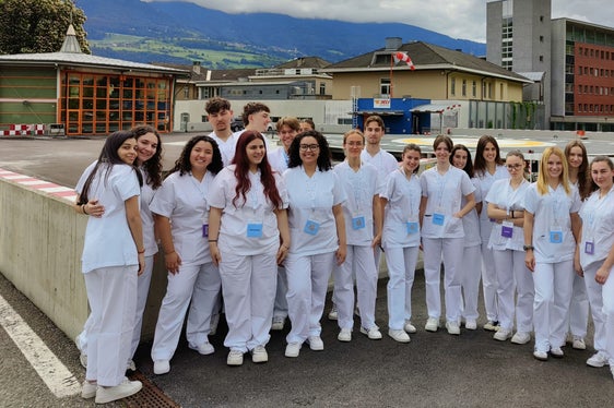Gli alunni e le alunne delle superiori all’Ospedale di Bressanone