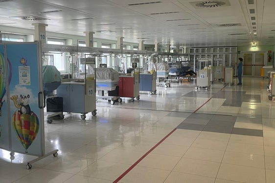 Der Umzug der Neugeborenen-Intensivstation ist gut über die Bühne gegangen. Foto: Sabes