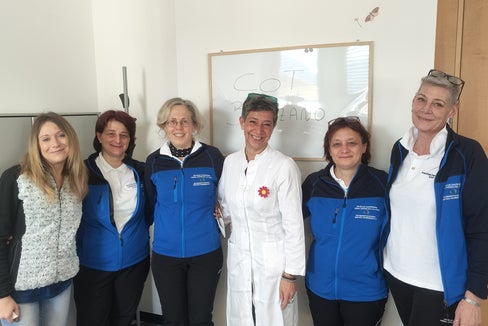 Das Team der wohnortnahen Einsatzzentrale (WONE). Barbara De Rossi (in der Mitte im weißen Mantel).