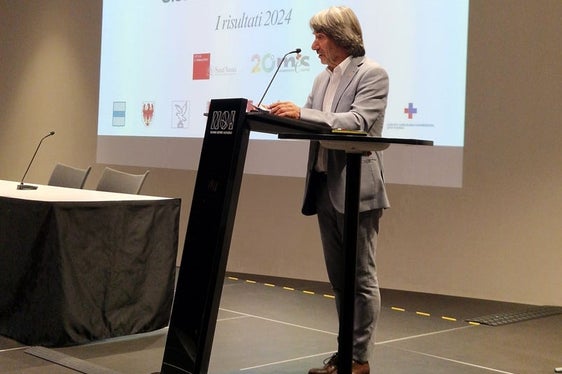 Wir investieren in Südtirol weiter in die wohnortnahe Versorgung, damit alle Menschen im Land Zugang zu einer qualitativ hochwertigen Versorgung haben, betonte Gesundheitslanderat Hubert Messner bei der Vorstellung der Ergebnisse der Bersaglio-Studie in Bozen. (Foto: LPA)