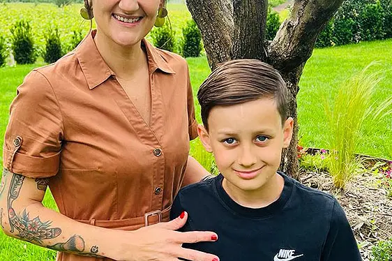 Mutter Claudia mit Sohn Matthias