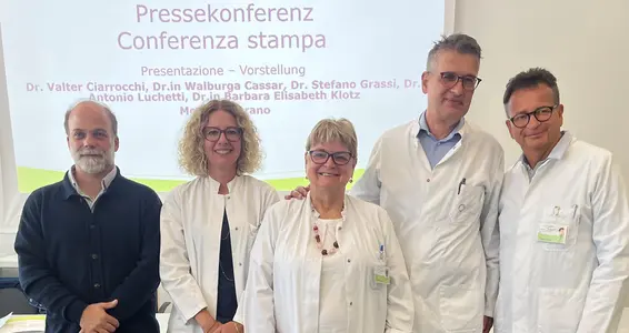 v.l.n.r.: Dr. Antonio Luchetti, Dr.in Barbara Elisabeth Klotz, Dr.in Walburga Cassar, Dr. Valter Ciarrocchi und Dr. Stefano Grassi (Foto: Sabes/SF)