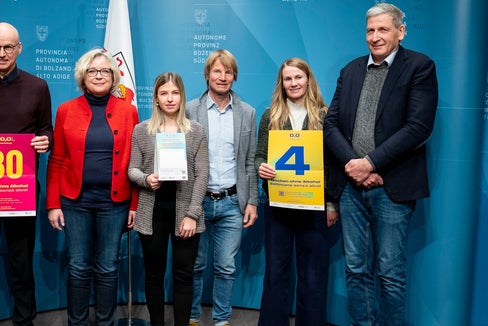 Rufen zum einmonatigen Alkoholverzicht auf: Günther Burger, Bettina Meraner, Stephanie Dissertorri, Peter Kohler, Magdalena Platzer, Josef Widmann (v.l.)